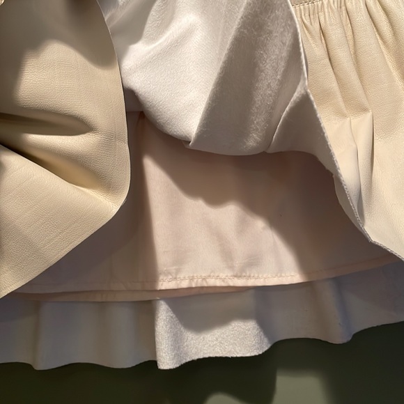 Endless Rose Smocked Pleated Faux Leather Skirt in White Lyst Size XS - Picture 4 of 7